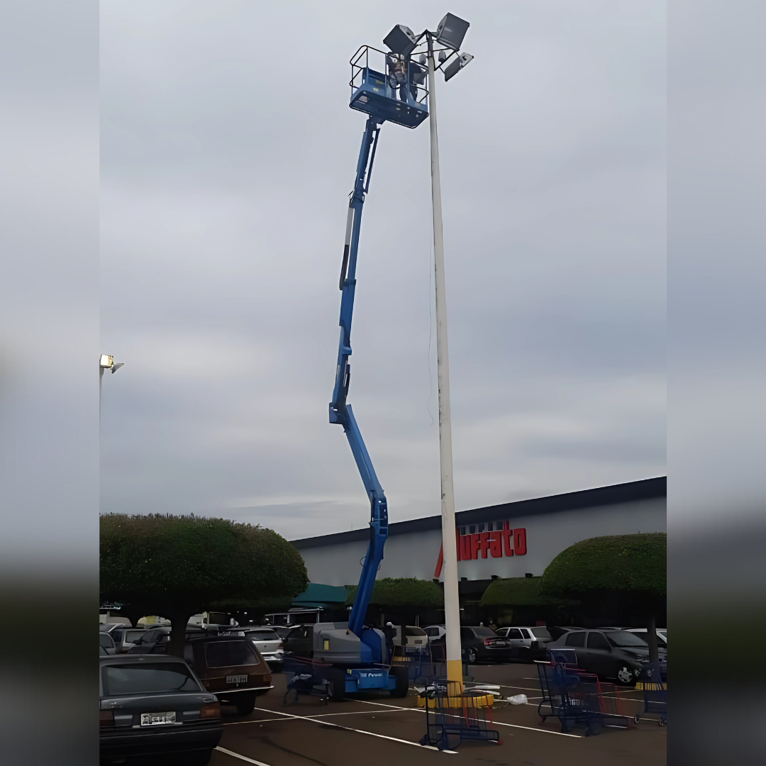 Lança Articulada em Uso